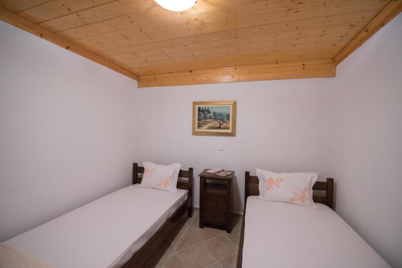Apartamento Filippa'S Katoi Drymon Exterior foto